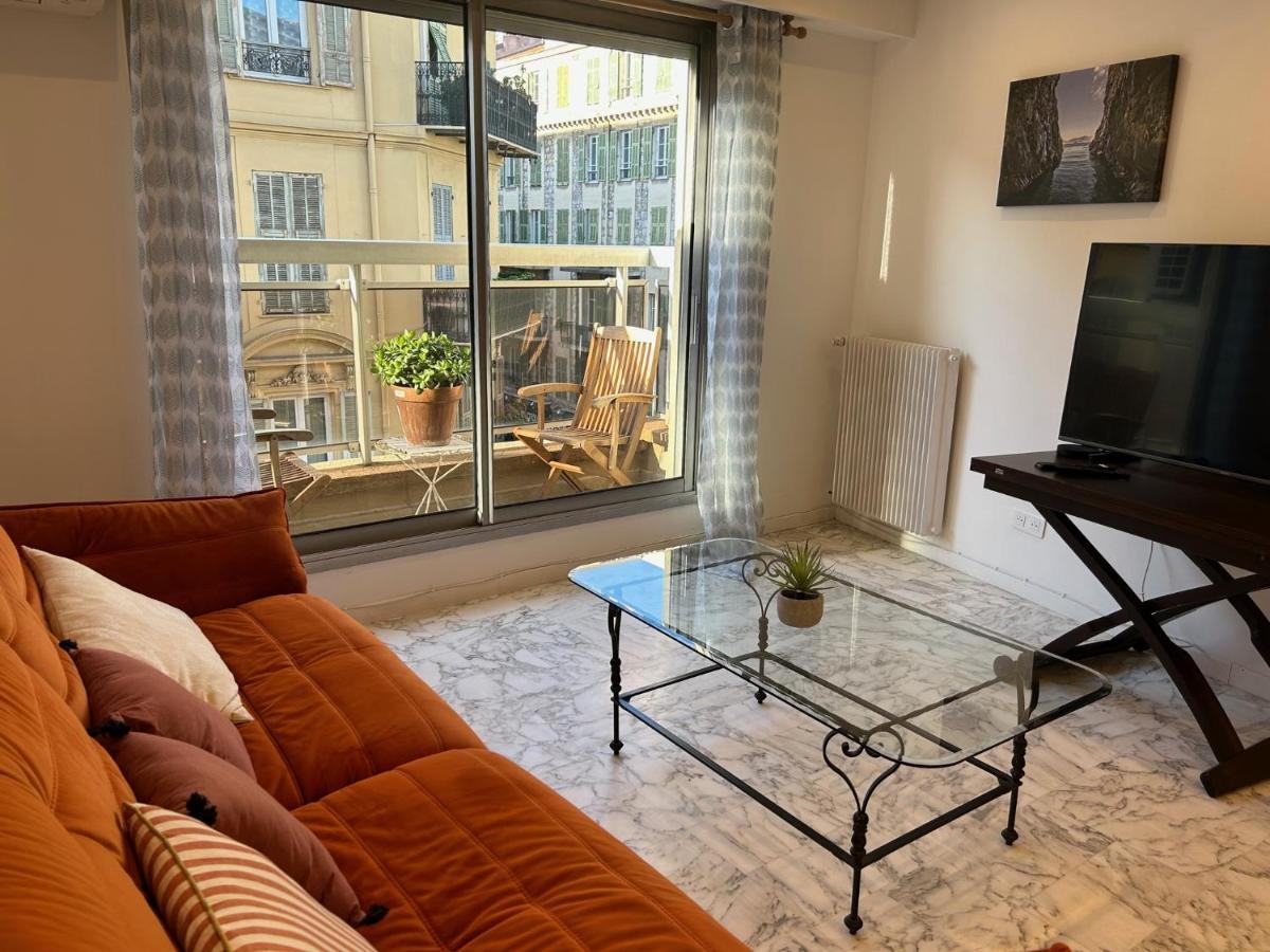 La Belle, Centre 1 Bed, 2 Terrace, Quiet Apartment